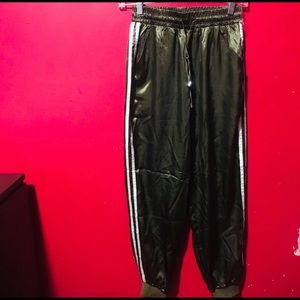 JLuxLabel Dark green joggers 🐊🐍